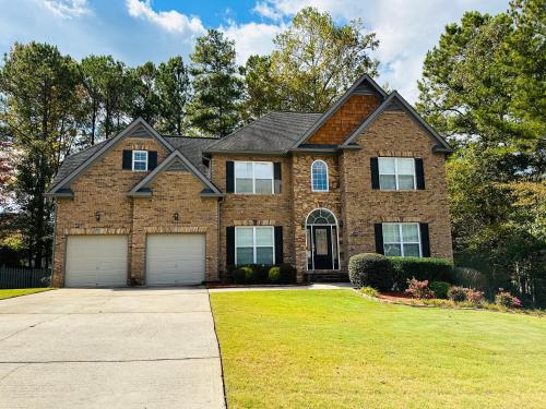 1 Spacious 4BR Getaway near Atlanta — hotel in Douglasville