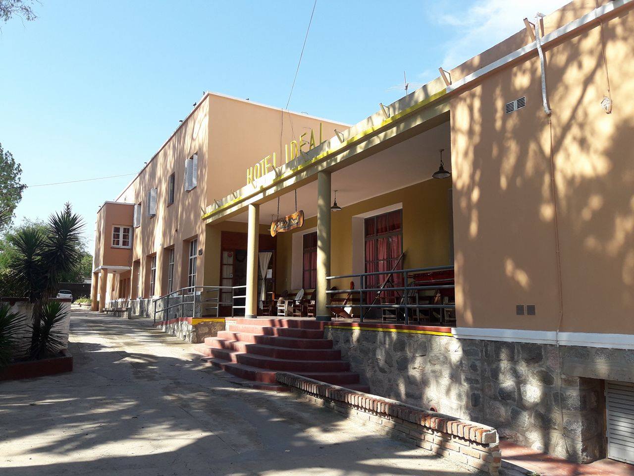 Hotel Ideal pet-friendly hotel La Falda