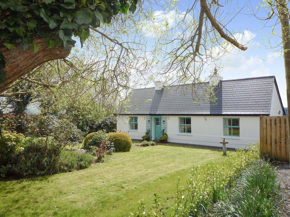 Fleur Cottage Killorglin by Trident Holiday Homes — 4-Star Luxury Hotel in Killorglin, Republic of Ireland