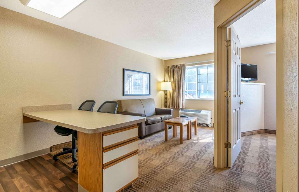 Extended Stay America Suites Louisville Alliant Avenue - photo 35