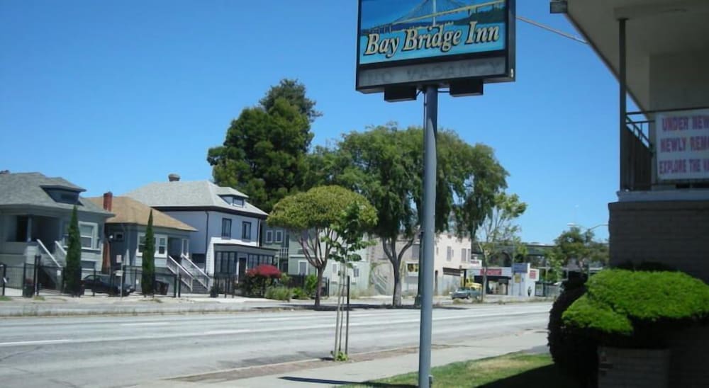 Bay Bridge Inn - photo 34