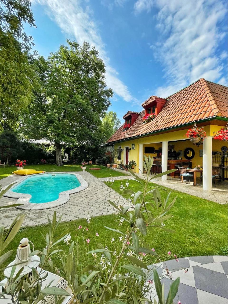 Penzion Na Stare Poste — hotel in Nymburk
