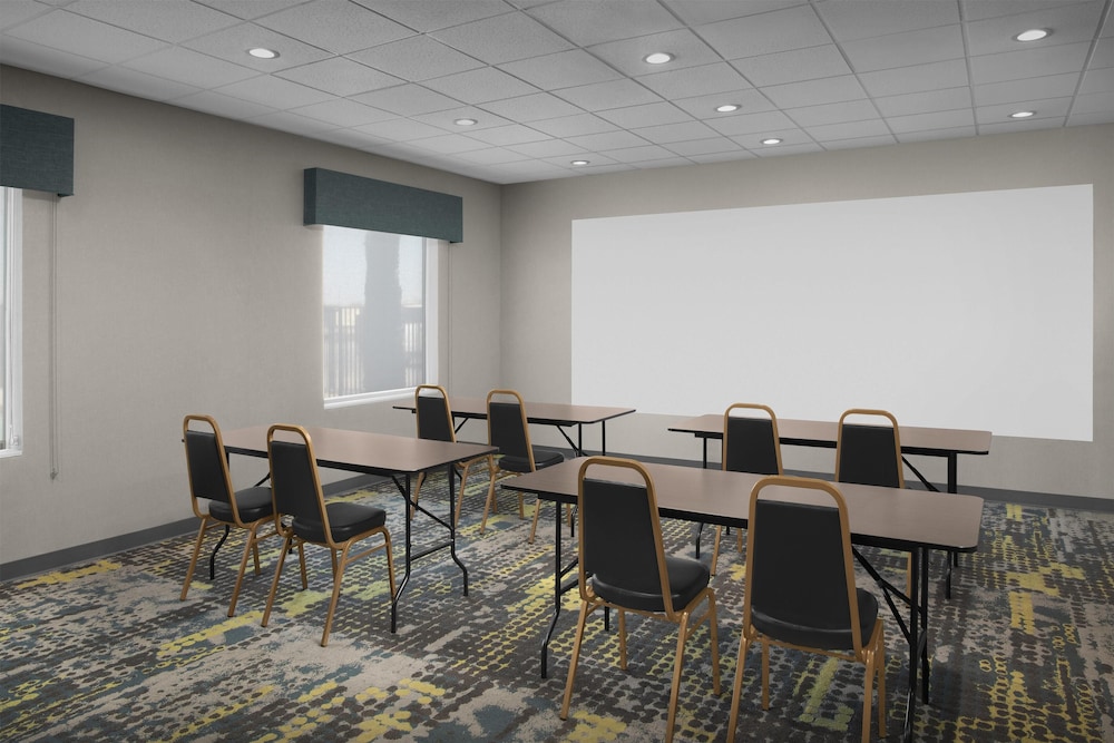 Hampton Inn Monahans - photo 40