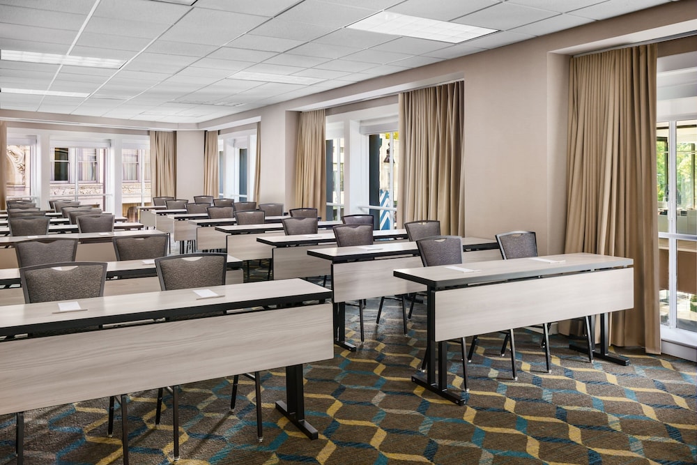 Residence Inn Atlanta Downtown by Marriott - photo 39