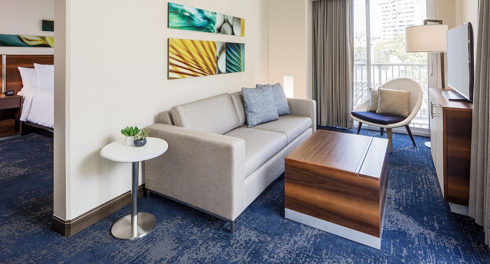 Hilton Garden Inn Waikiki Beach - photo 45