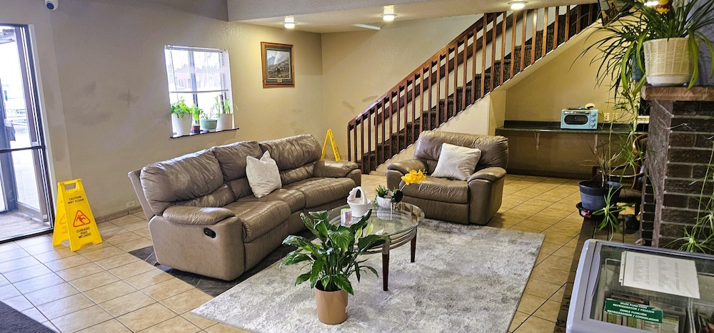 Super 8 By Wyndham Great Falls MT - photo 3