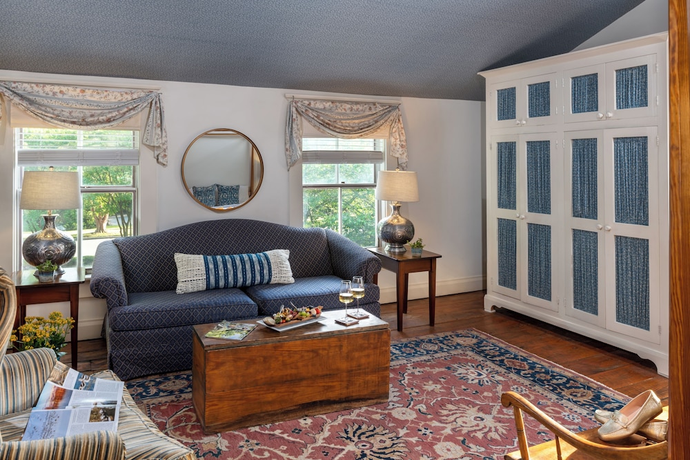 Inner Banks Inn - photo 22