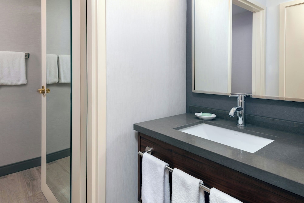 Courtyard By Marriott Danbury - photo 9