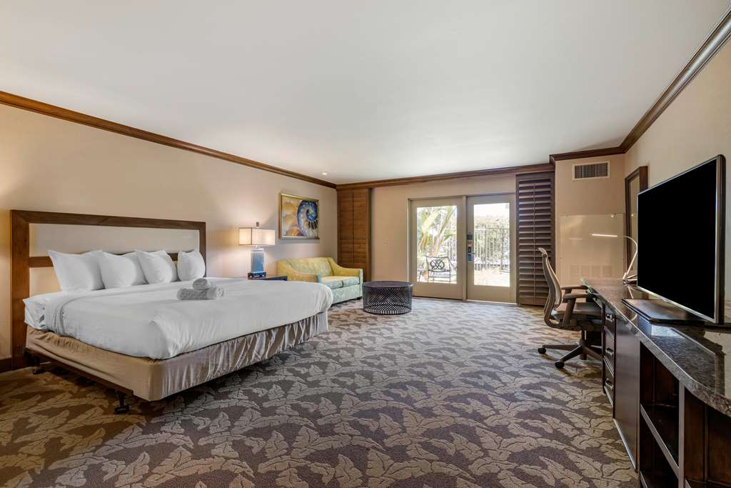 Best Western Plus Island Palms Hotel & Marina - photo 17