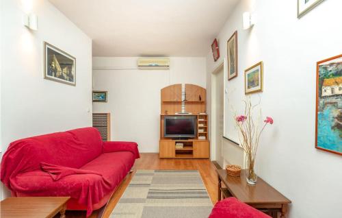 2 Bedroom Nice Apartment In Dubrovnik