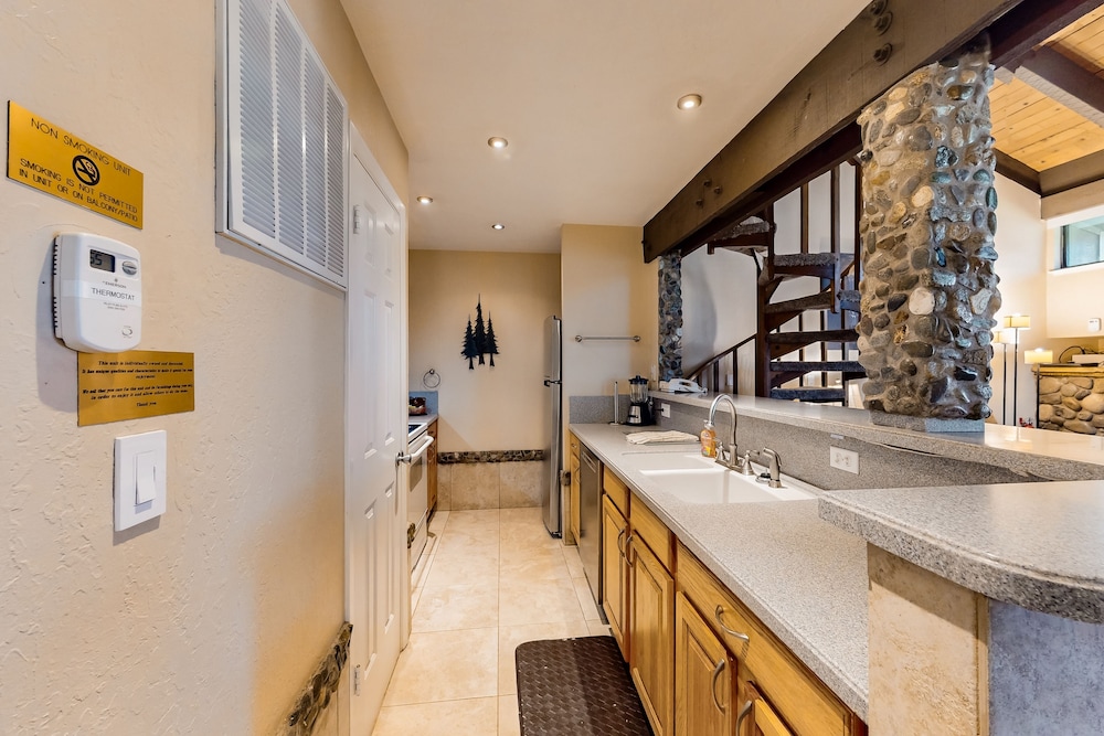 619 Lakefront - photo 35
