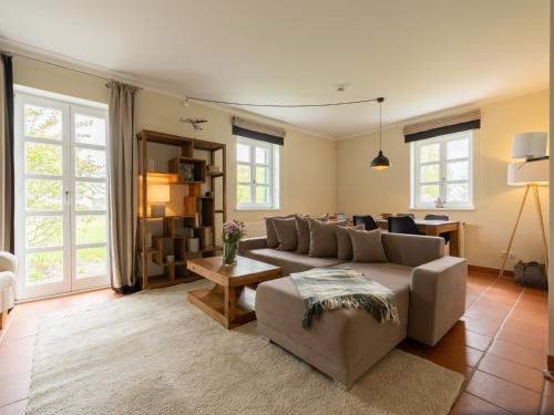 Feriendorf Rugana Komfortplus Appartement mit 1 Schlafzimmern und Terrasse D46 — 4-Star Luxury Hotel in Dranske, Germany