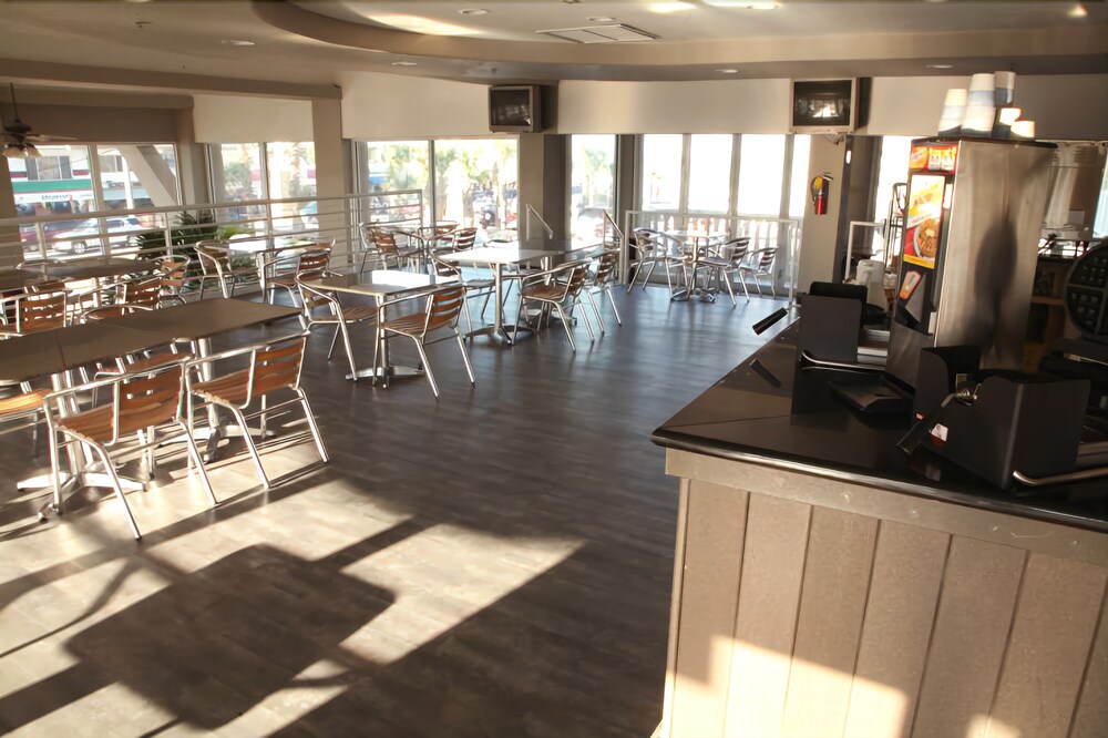 Boardwalk Inn and Suites - photo 36