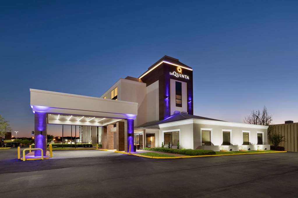 La Quinta Inn & Suites by Wyndham Dothan - photo 6