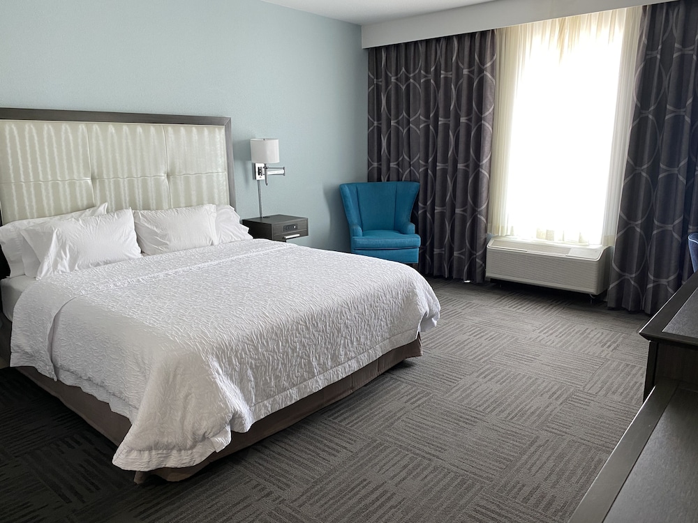 Hampton Inn El Reno - photo 14