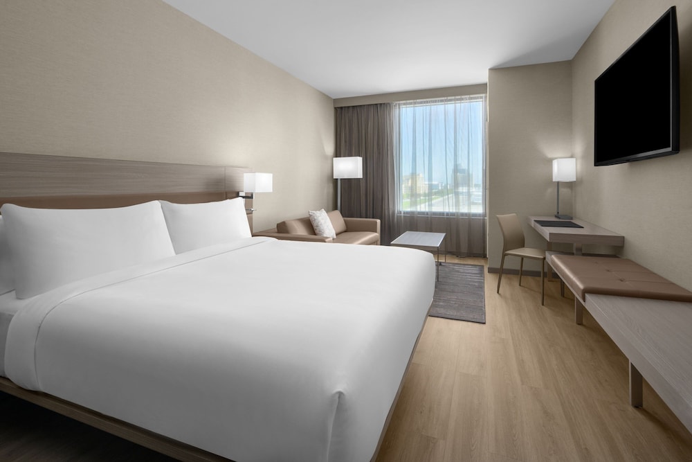 AC Hotel by Marriott Miami Dadeland - photo 9