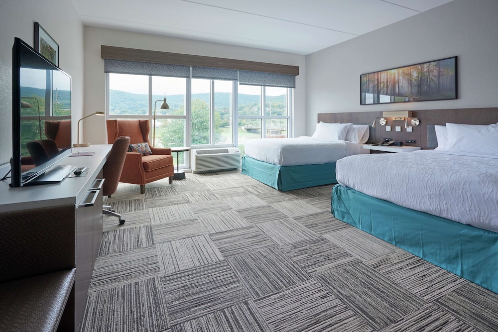 Hilton Garden Inn Corning Downtown - photo 9