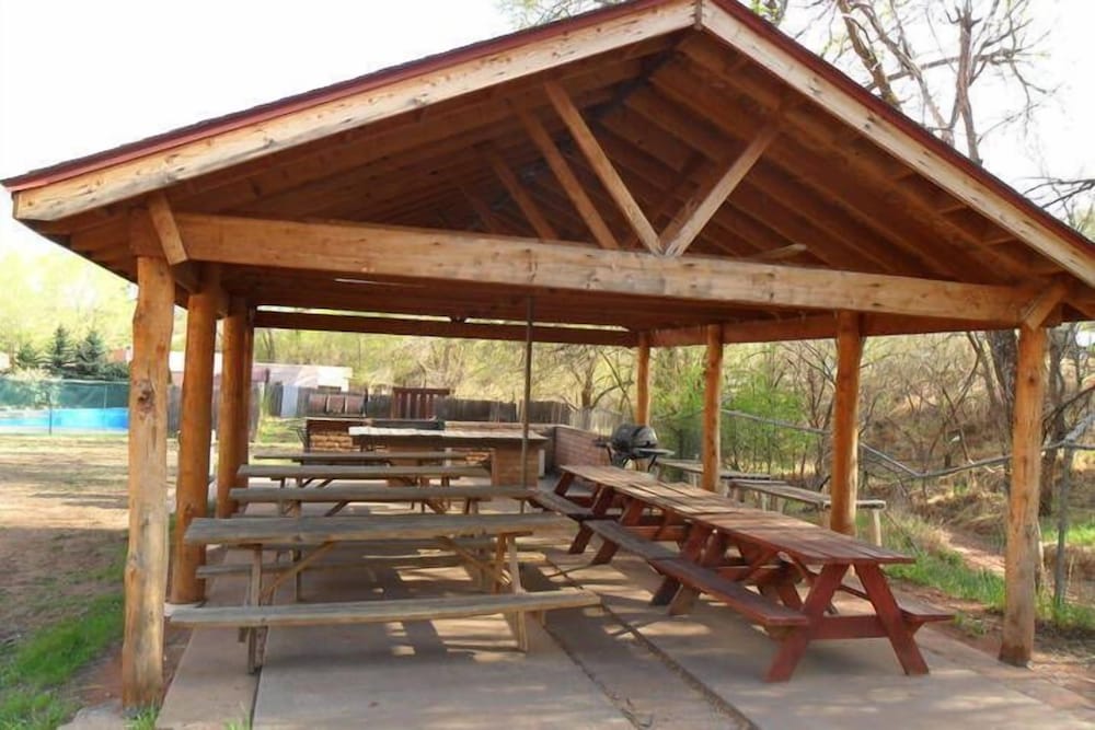 Buffalo Lodge Bicycle Resort - photo 208
