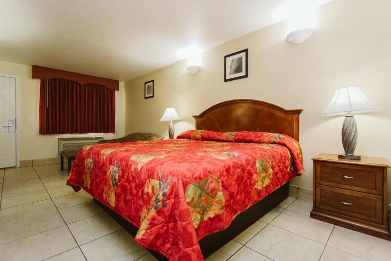 Palace Inn North - photo 33