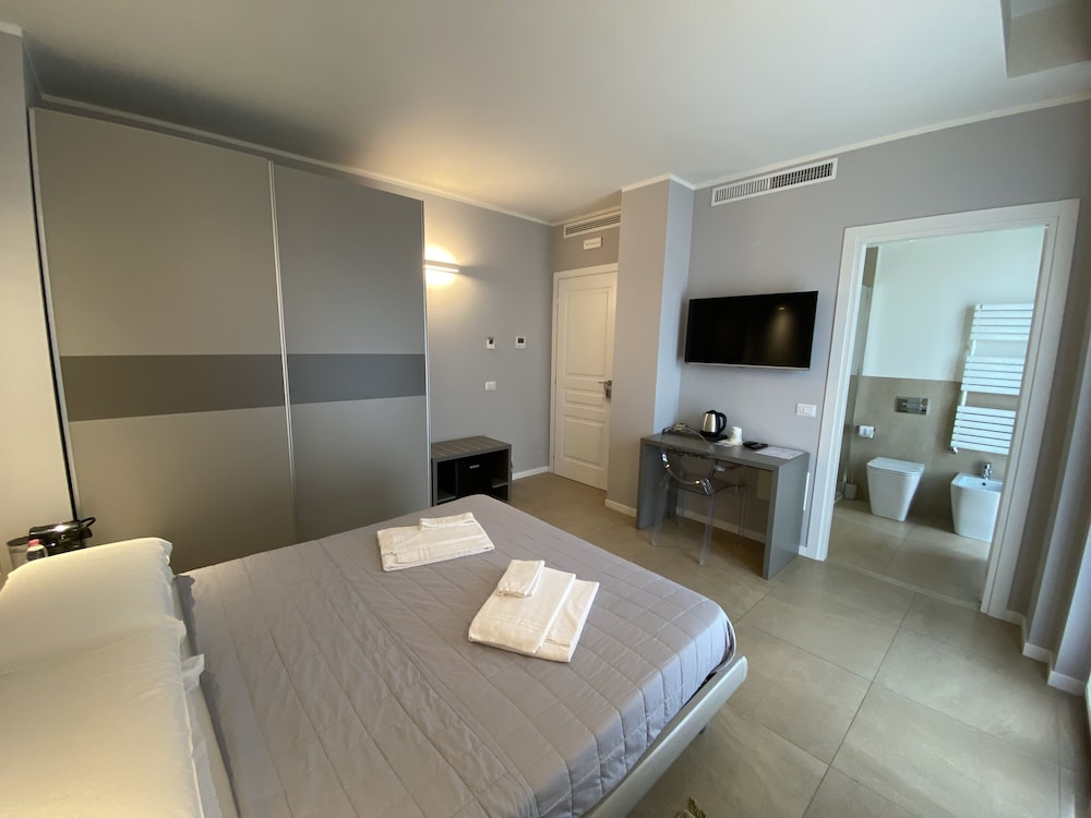 Golgi Suite — 4-Star Luxury Hotel in Pavia, Italy