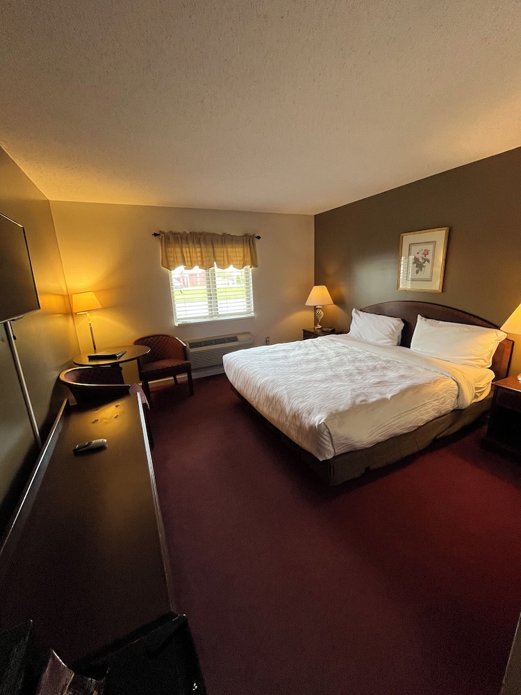 Webb's Year Round Resort - photo 5