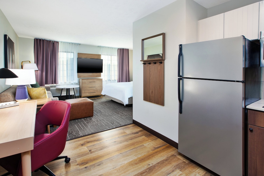 Staybridge Suites Omaha 80th And Dodge - photo 8