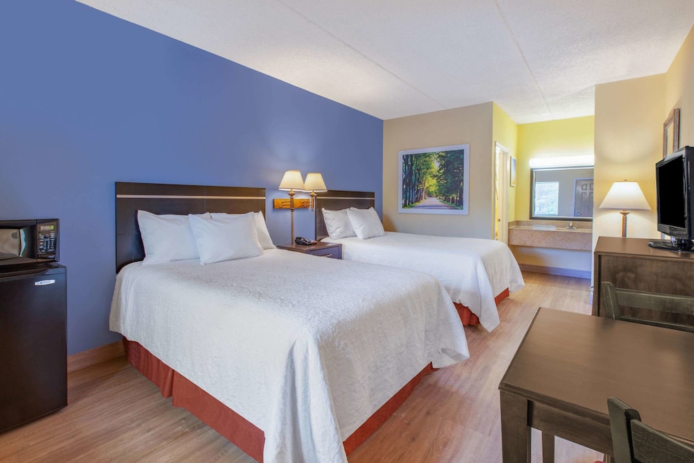 Days Inn by Wyndham Grantville Hershey North - photo 11