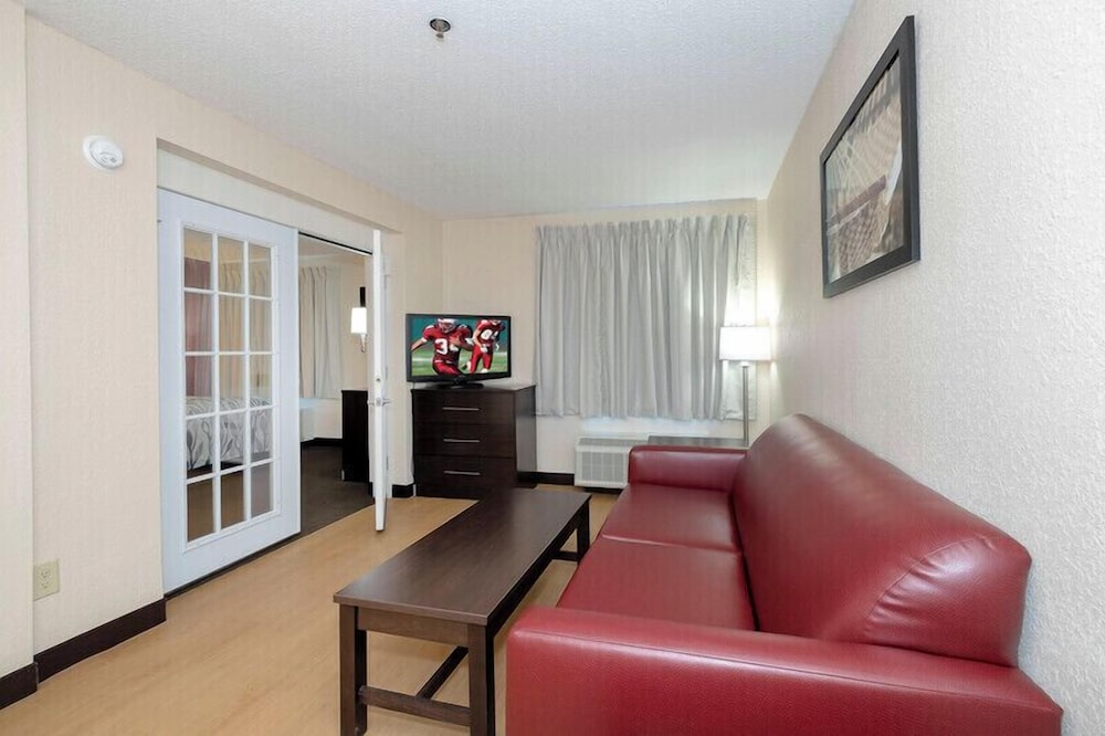 Red Roof Inn PLUS Austin South - photo 22
