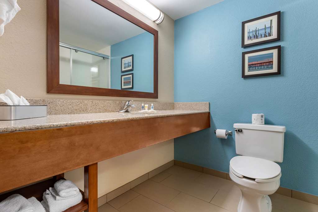 Comfort Suites Southport Oak Island - photo 18