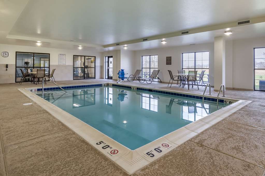 Comfort Suites Manheim Lancaster - photo 26