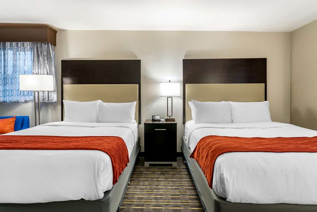 Comfort Inn & Suites Tigard near Washington Square - photo 20