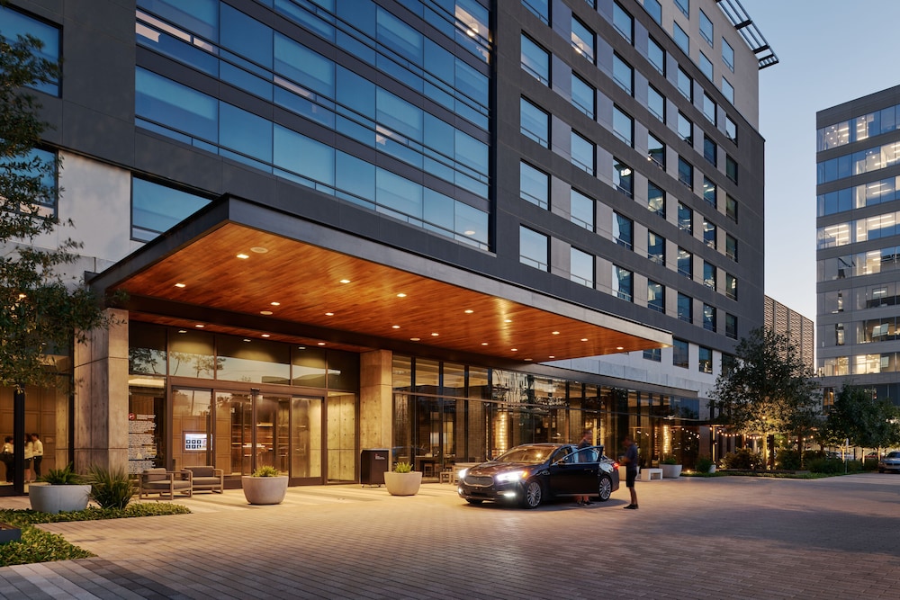 Houston Cityplace Marriott at Springwoods Village - photo 80