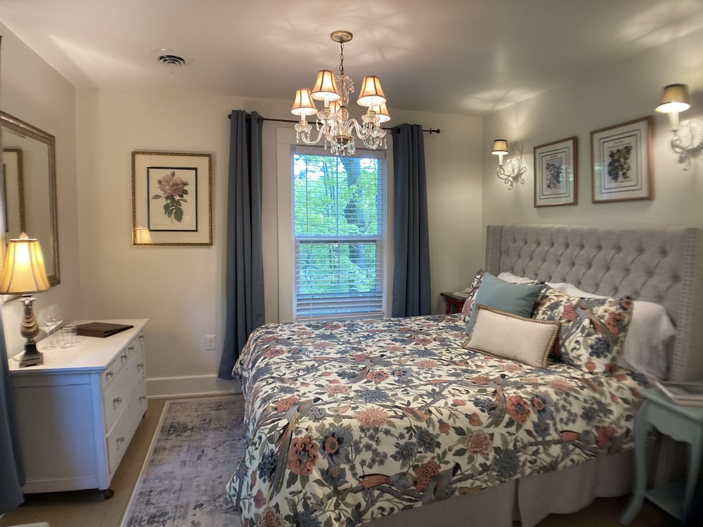 Vintage Inn at Veritas Estate - photo 6