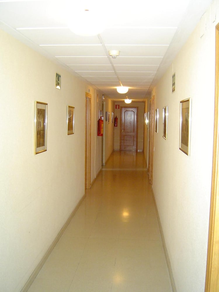 Hotel Lázaro in Calamocha, Spain