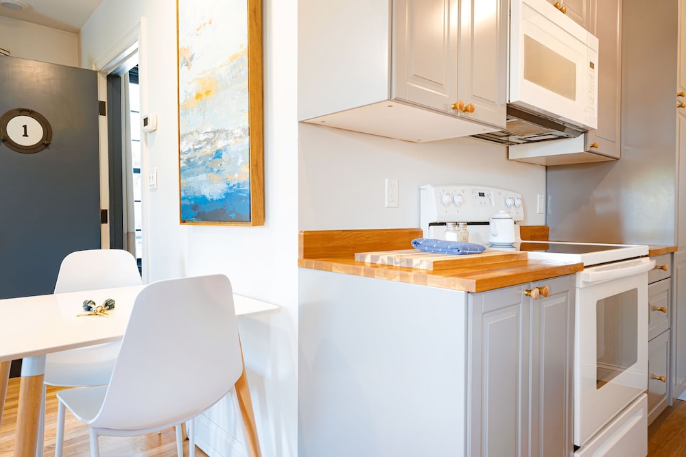 Great Island Inn: A Boutique Apartment Hotel - photo 25