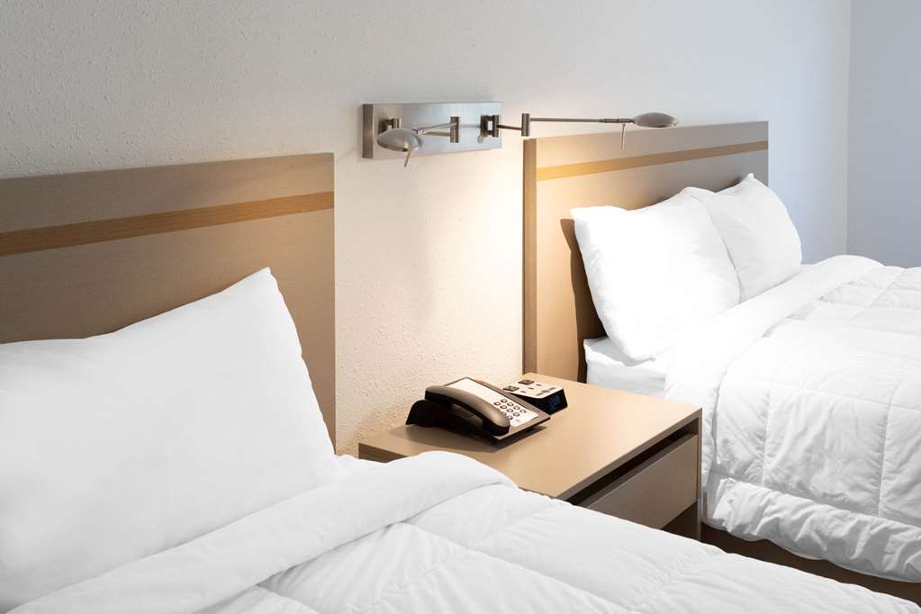 Travelodge by Wyndham Elkhart - photo 27