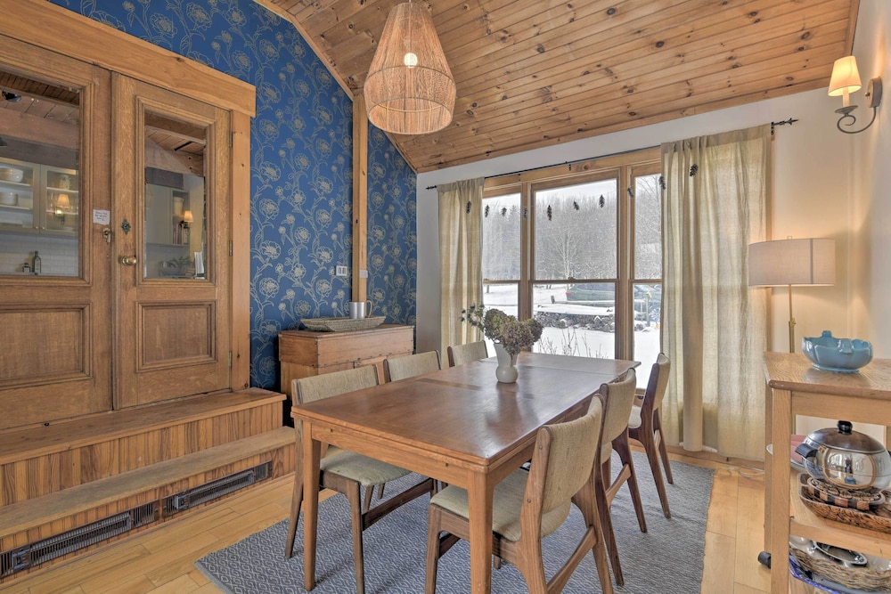 Upscale Montgomery Cabin Near Jay Peak Resort - photo 22