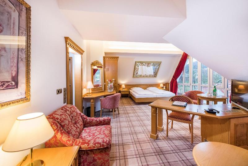 Göbels Hotel zum Löwen — 4-Star Luxury Hotel in Friedewald, Germany