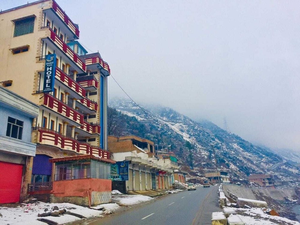 Emarat Plaza Hotel in Thal, Pakistan