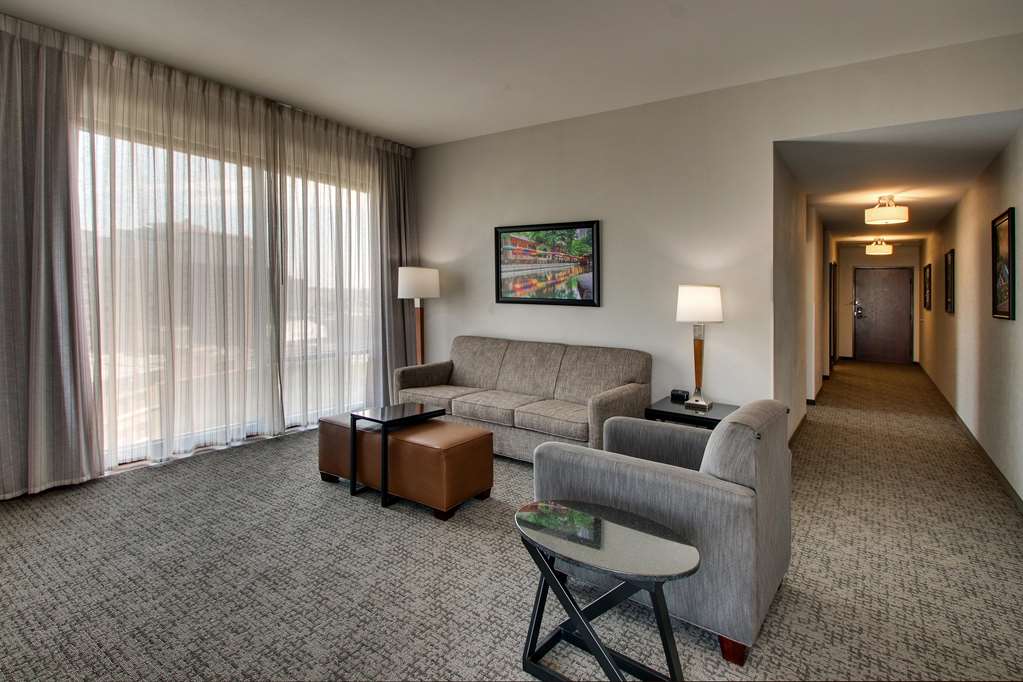 Drury Plaza Hotel San Antonio Riverwalk - photo 19