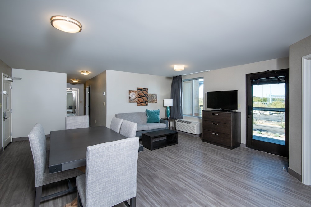 Staybridge Suites Scottsdale Talking Stick by IHG - photo 15
