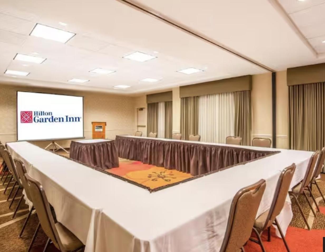 Hilton Garden Inn Wichita Airport - photo 16
