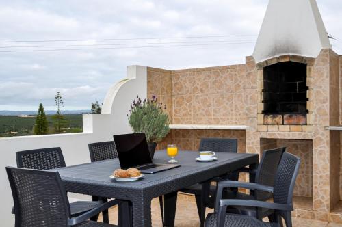 Espiche Living in Luz, Portugal