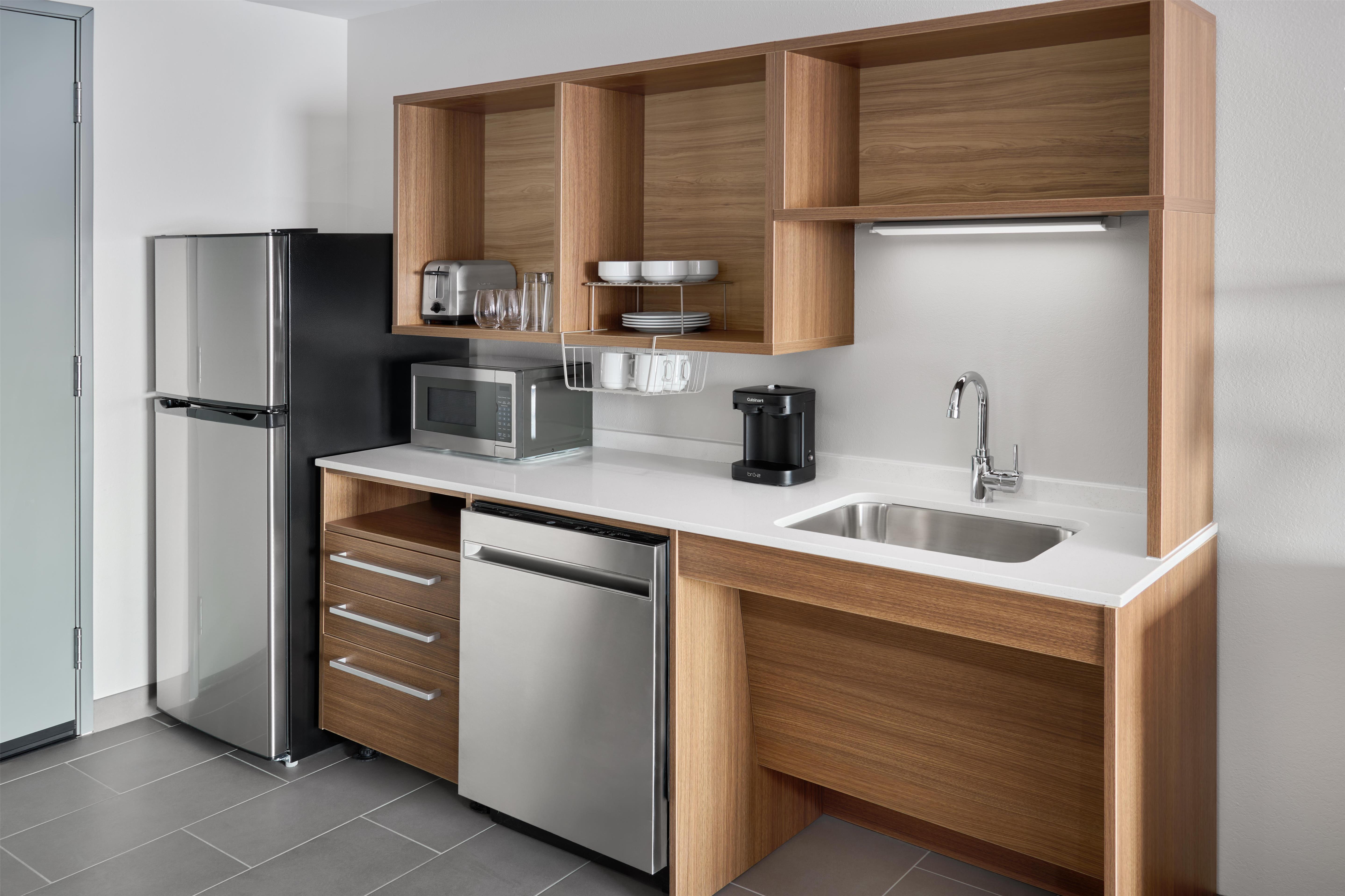 Home2 Suites by Hilton Frankenmuth - photo 15