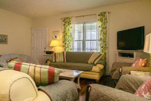 Beach Joy by Oak Island Accommodations - photo 20