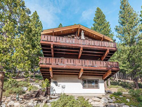 Fantastic Lakeview house with large decks — 4-Star Luxury Hotel in Incline Village, United States