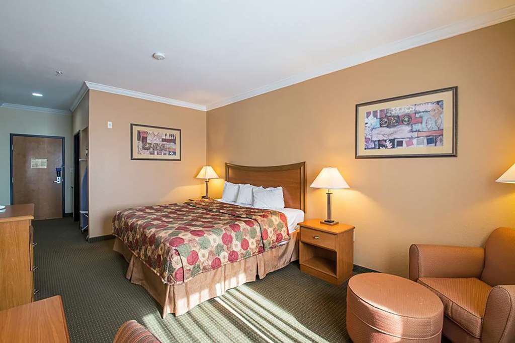 Days Inn By Wyndham Copperas Cove — Copperas Cove