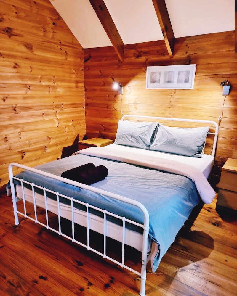 Sunnyhurst Chalets Book Direct — Bridgetown