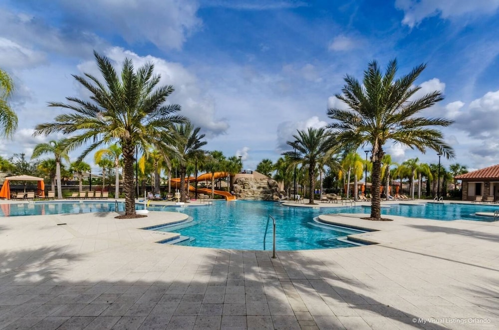 Sleeps 18 Solterra Resort Pool GameRoom Themed BDRs Broad Oak by AvantStay - photo 49