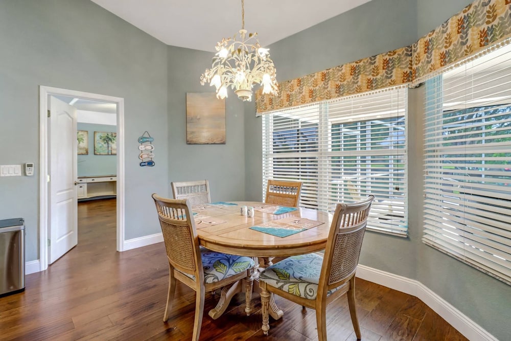 1320 Se 5Th Ter — 4-Star Luxury Hotel in Cape Coral, United States